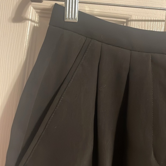 Babaton fully lined black high waisted shorts in black size 00 NWOT - Picture 4 of 10